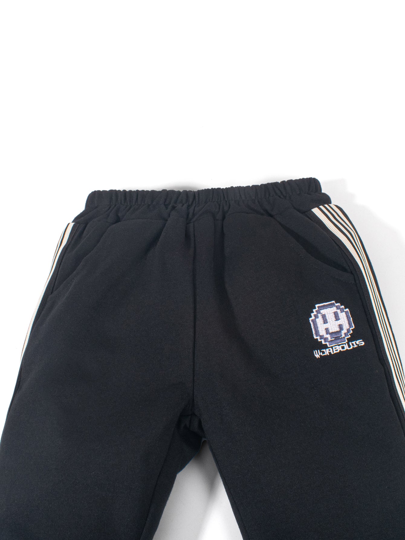 CI118-black-3